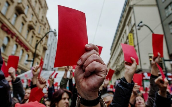 Aυξημένα μέτρα ασφαλείας στην Πράγα για την επέτειο της Βελούδινης Επανάστασης
