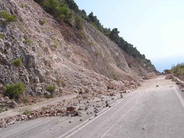 Και δεύτερη γυναίκα νεκρή από το σεισμό
