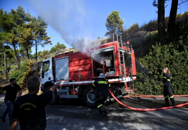 Υπό πλήρη έλεγχο η φωτιά στην Κερατέα