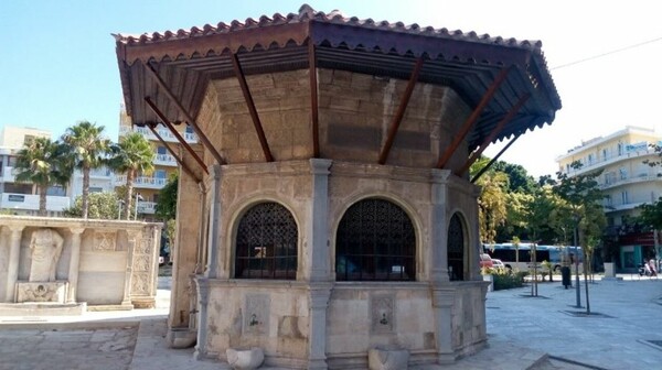 Ο Κουμπές, το ιστορικό καφενείο στο Ηράκλειο της Κρήτης ανοίγει ξανά