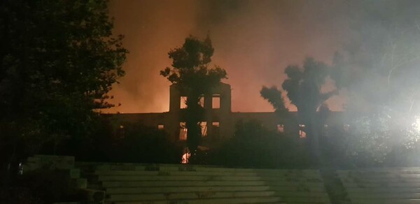 Ολοσχερής η καταστροφή του Πολεμικού Μουσείου από την πυρκαγιά