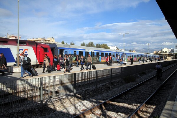 Νέες 24ωρες απεργίες στα τρένα προκήρυξαν οι εργαζόμενοι σε ΟΣΕ και ΕΕΣΣΤΥ