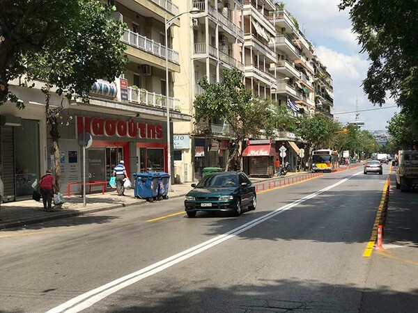 Αλλάζουν οι δρόμοι της Θεσσαλονίκης: Πλαστικά πασαλάκια, λεωφορειολωρίδες και νέες θέσεις στάθμευσης