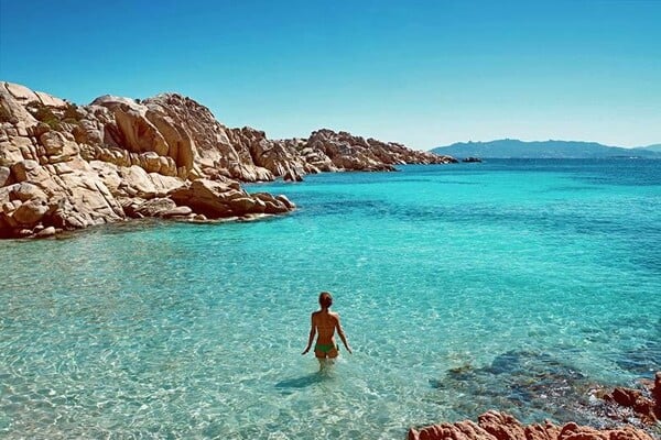 Αν πάτε στη Σαρδηνία, μην πάρετε ποτέ άμμο από την παραλία - Θα πληρώσετε μεγάλο πρόστιμο