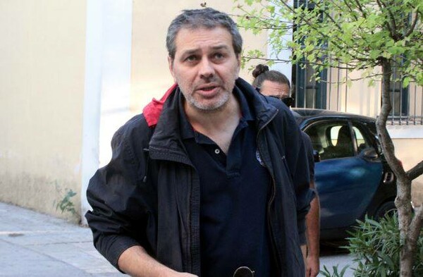 Συνελήφθη ο Στέφανος Χίος έξω από το «Μακελειό»