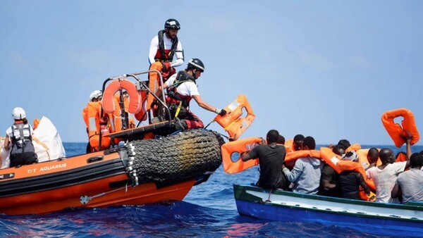 Νέα κόντρα Ιταλίας- Μάλτας: Καμία δεν θέλει την ευθύνη των μεταναστών που διασώθηκαν στη Μεσόγειο