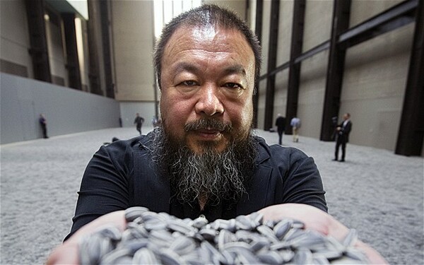 Ο Ai Weiwei μόλις κήρυξε πόλεμο στη Lego