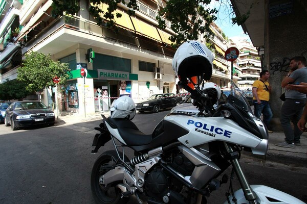 Σύλληψη 46χρονου που έβαλε κουτάβια σε σακούλα και τα πέταξε σε λίμνη