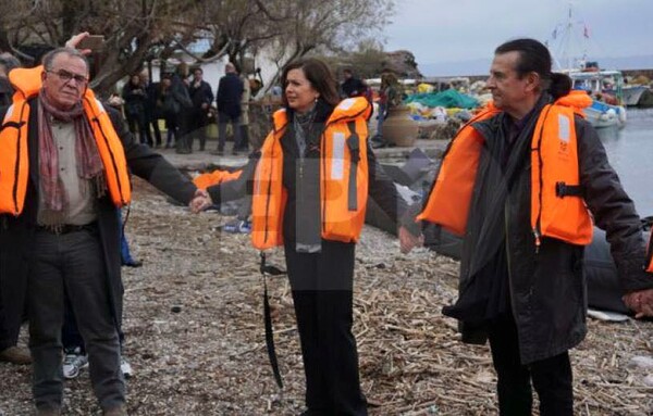 Αν το εξώφυλλο του Downtown ήταν χυδαίο, αυτά εδώ τι ήταν;