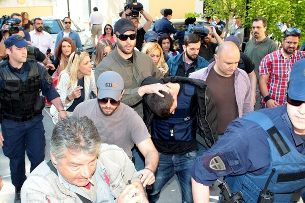 Επιχείρησαν να λιντσάρουν τον πατέρα της Άννυ