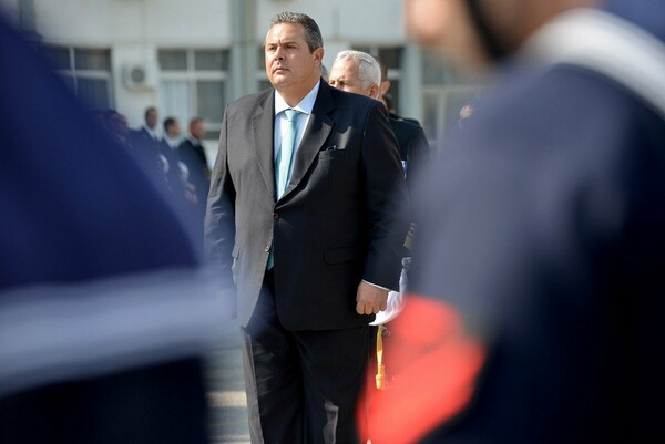 Συντριβή ελικοπτέρου στο Αιγαίο - Επιστρέφει εσπευσμένα στην Αθήνα, από τις Βρυξέλλες ο Πάνος Καμμένος