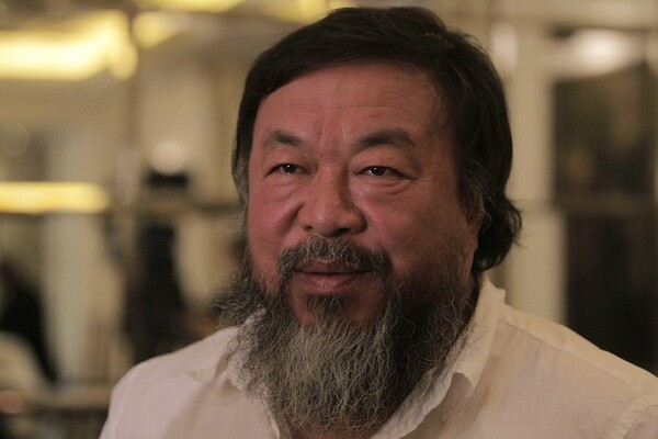 Ai Wei Wei: "Αισθάνομαι περήφανος για την Ελλάδα. Αγκάλιασε τους πρόσφυγες, δεν τους έδιωξε"