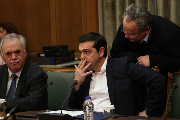 Τσίπρας: Οριστικά τέσσερις οι τηλεοπτικές άδειες- Κατατίθεται αύριο η σχετική διάταξη