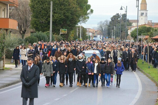 Η Ιταλία κήδεψε τον δολοφονημένο στην Αίγυπτο φοιτητή και ο Ρέντσι προειδοποίησε το Κάιρο για διπλωματικό επεισόδιο