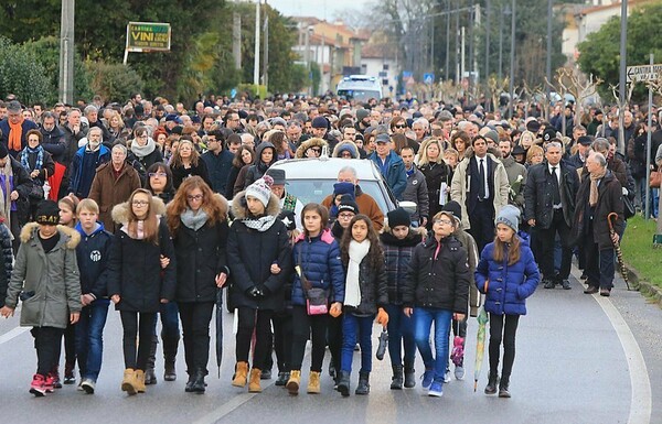 Η Ιταλία κήδεψε τον δολοφονημένο στην Αίγυπτο φοιτητή και ο Ρέντσι προειδοποίησε το Κάιρο για διπλωματικό επεισόδιο