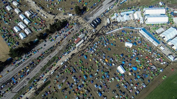 Νέες εικόνες της Ειδομένης από ψηλά - Η προσφυγούπολη με τους 13.000 εγκλωβισμένους