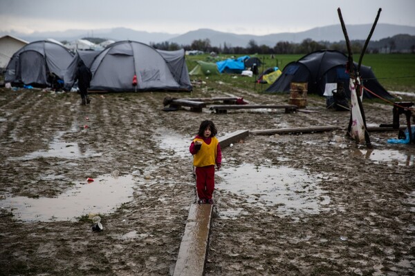 44.532 πρόσφυγες και μετανάστες βρίσκονται αυτή τη στιγμή στην Ελλάδα