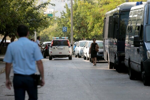 Προφυλακιστέοι οι τρεις κατηγορούμενοι για τη δολοφονία του 25χρονου στου Φιλοπάππου