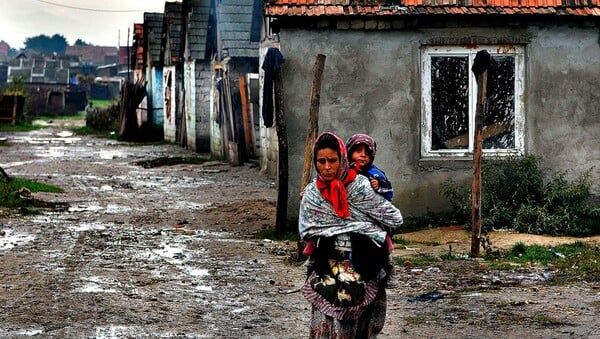 Σε αυτό το χωριό της Βουλγαρίας σχεδόν όλοι έχουν αφήσει ένα μωρό στην Ελλάδα