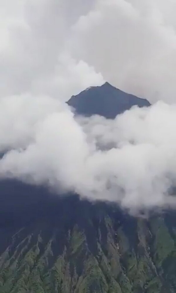 Έκρηξη ηφαιστείου στην Παπούα Νέα Γουινέα - 2.000 άνθρωποι εγκατέλειψαν τα σπίτια τους