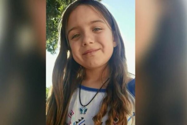 Η 10χρονη σκοτώθηκε πέφτοντας στις ρόδες αυτοκινήτου για να σώσει δύο μικρά κορίτσια