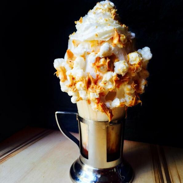 Ένα εστιατόριο στη Νέα Υόρκη φτιάχνει τα πιο εξωφρενικά milkshakes