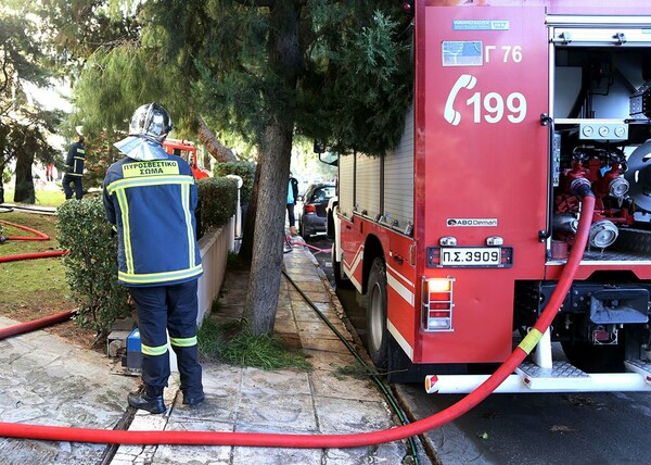 Φωτιά στο Άλσος Βεΐκου