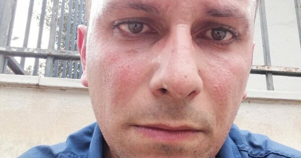 Πρόστιμο στον πυροσβέστη απ' το Μάτι που συγκίνησε το Πανελλήνιο - Γιατί τιμωρήθηκε ο Νίκος Ρουκούδης