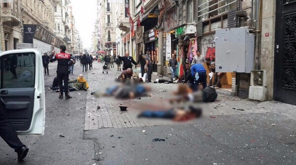 Έκρηξη στον πιο πολυσύχναστο πεζόδρομο της Κωνσταντινούπολης (updated)