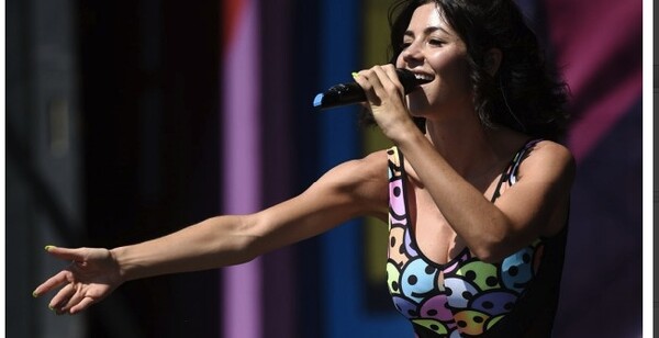 Όταν η Marina (and the Diamonds) μιλάει ελληνικά