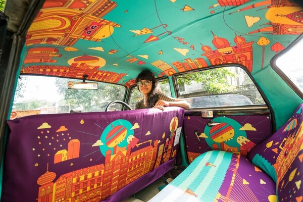 Απίστευτα έργα τέχνης μέσα σε ταξί