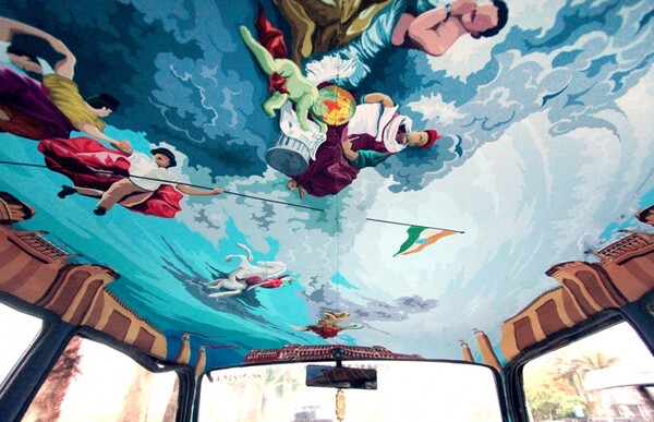 Απίστευτα έργα τέχνης μέσα σε ταξί