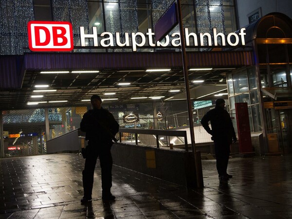 Οι γερμανικές αρχές εξηγούν γιατί έκλεισαν χθες δύο σταθμούς τρένων στο Μόναχο