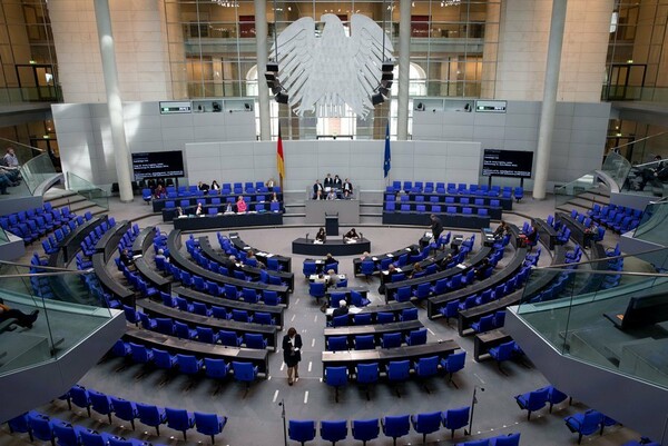 Η Γερμανία κατηγορεί την Ρωσία πως κρύβεται πίσω από την κυβερνοεπίθεση στην Bundestag