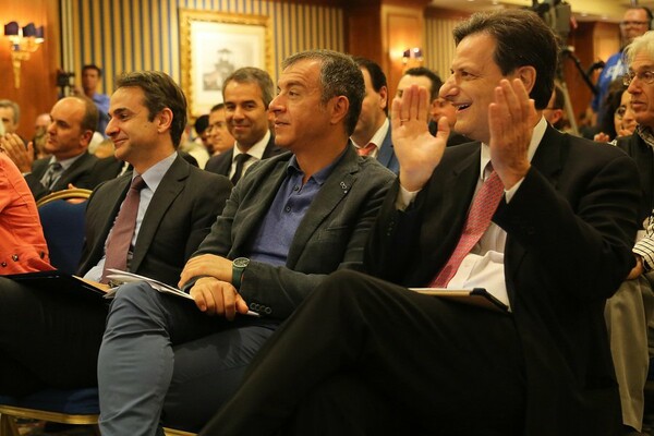 Θεοδωράκης: Ώρα για ένα new deal, για μια νέα αρχή