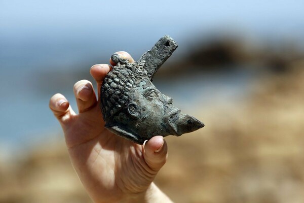 Εντυπωσιακά ευρήματα από την ανακάλυψη Ρωμαϊκού ναυαγίου στο αρχαίο λιμάνι της Καισάρειας