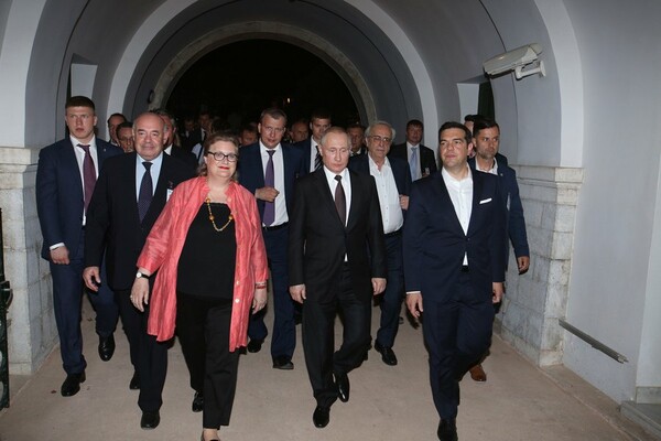 Η νυχτερινή επίσκεψη του Πούτιν και του Τσίπρα στο Βυζαντινό-Χριστιανικό Μουσείο