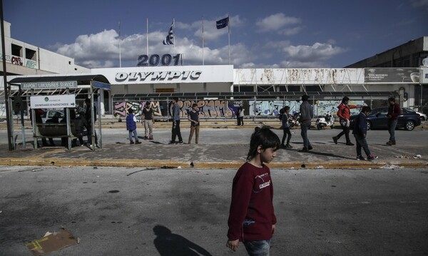 Τρεις ανθρωπιστικές οργανώσεις ζητούν να σταματήσουν οι απελάσεις προσφύγων στην Τουρκία