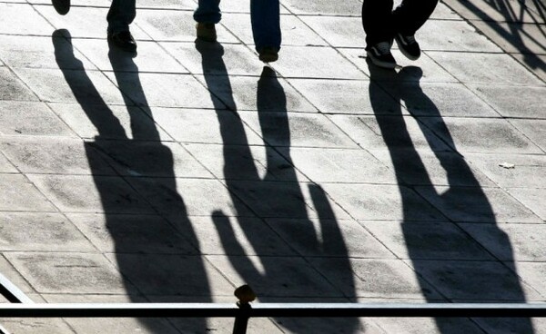 Νέα μεγάλη κομπίνα με ανέργους