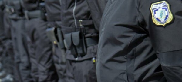 Εισαγγελικός «κλοιός», γύρω από αστυνομικό της Νίκαιας που κάλυπτε τη Χ.Α.