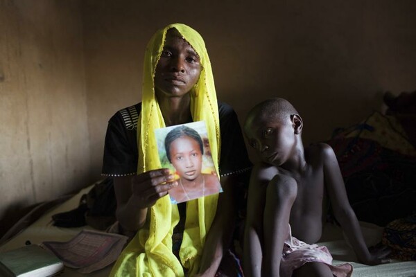 Νιγηρία: Βρέθηκε ζωντανή μία από τις νεαρές μαθήτριες που είχαν απαχθεί από το Τσιμπόκ