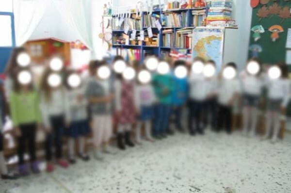 «Δεν θα αφήσουμε τις δασκάλες των παιδιών μας στους λύκους να τις κατασπαράξουν»