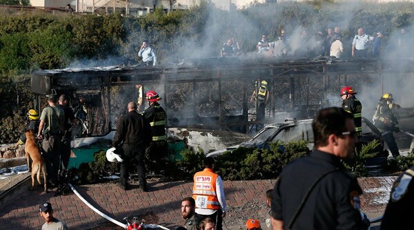 Έκρηξη σε λεωφορείο στην Ιερουσαλήμ-Πληροφορίες για πολλούς τραυματίες (video, photos)