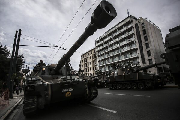 Τα αποτελέσματα του γκάλοπ μας για την κατάργηση (ή μη) των παρελάσεων