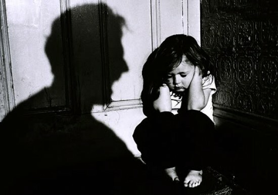 548 παιδιά κακοποιήθηκαν στην Ελλάδα το πρώτο εξάμηνο του έτους