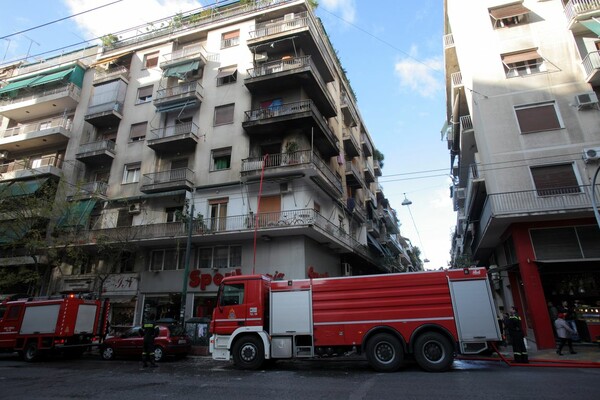 Ένας ηλικιωμένος νεκρός σε πυρκαγιά σε διαμέρισμα