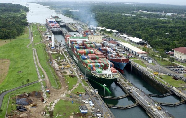 Το πλοίο «Ανδρόνικος» θα διασχίσει πρώτο τη νέα διώρυγα του Παναμά
