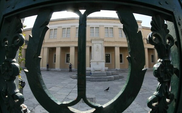 Επιθεώρηση Εργασίας: Η διοίκηση του Πανεπιστημίου είχε κλειδώσει τις πόρτες