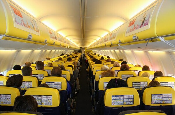 Πώς η Ryanair θα στριμώξει περισσότερο τους επιβάτες στα αεροπλάνα της