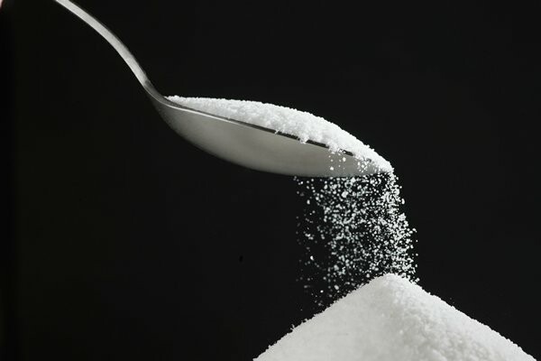 Πόσα κουταλάκια ζάχαρης επιτρέπεται να καταναλώνουμε καθημερινά;